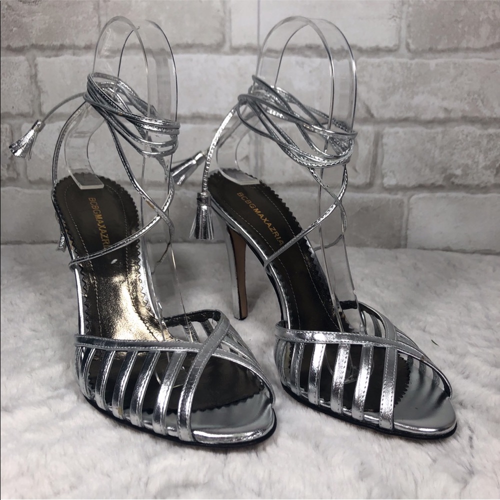 E.U.C kitten heel leather type material